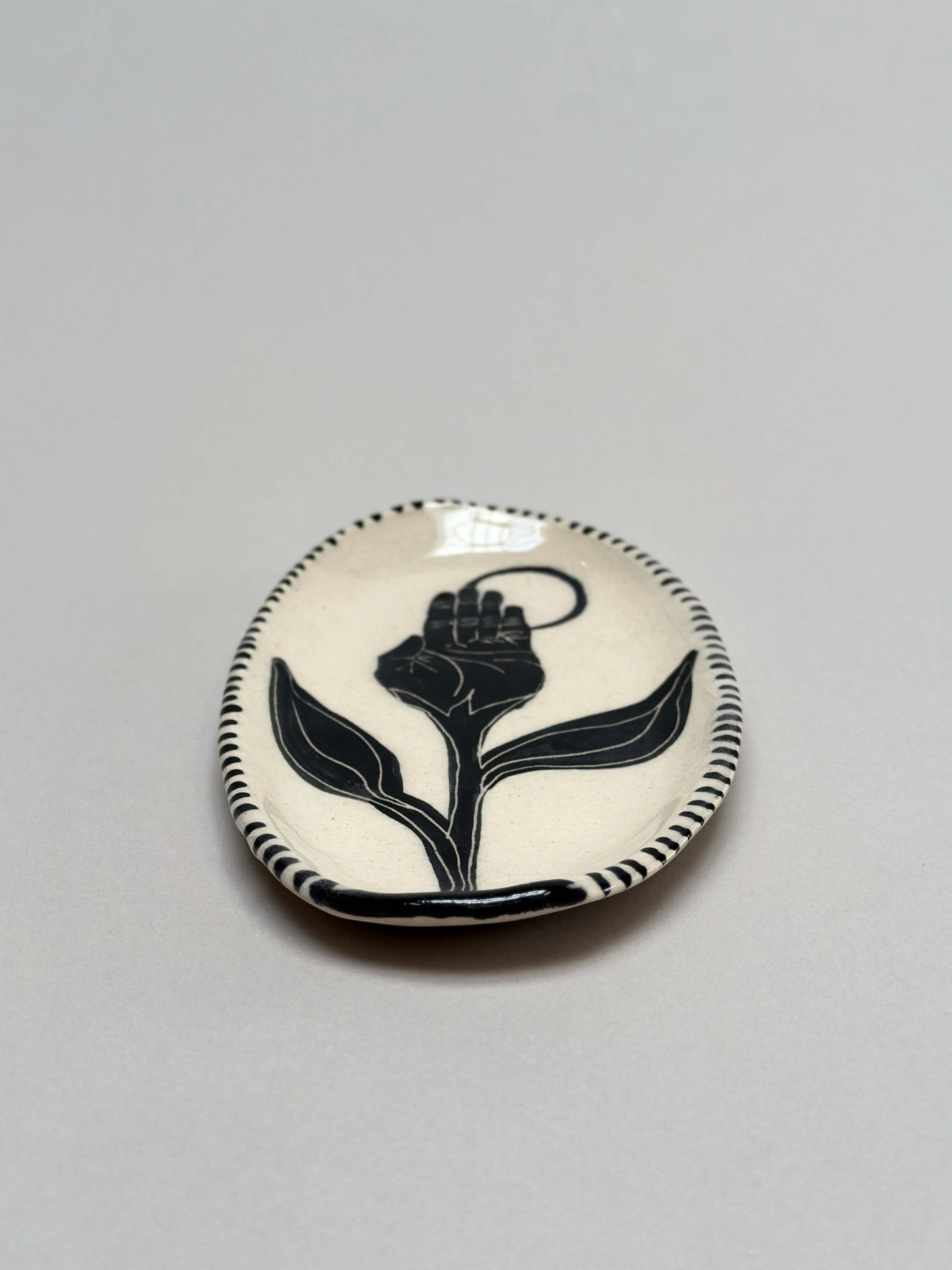 Hand-Flower Plate