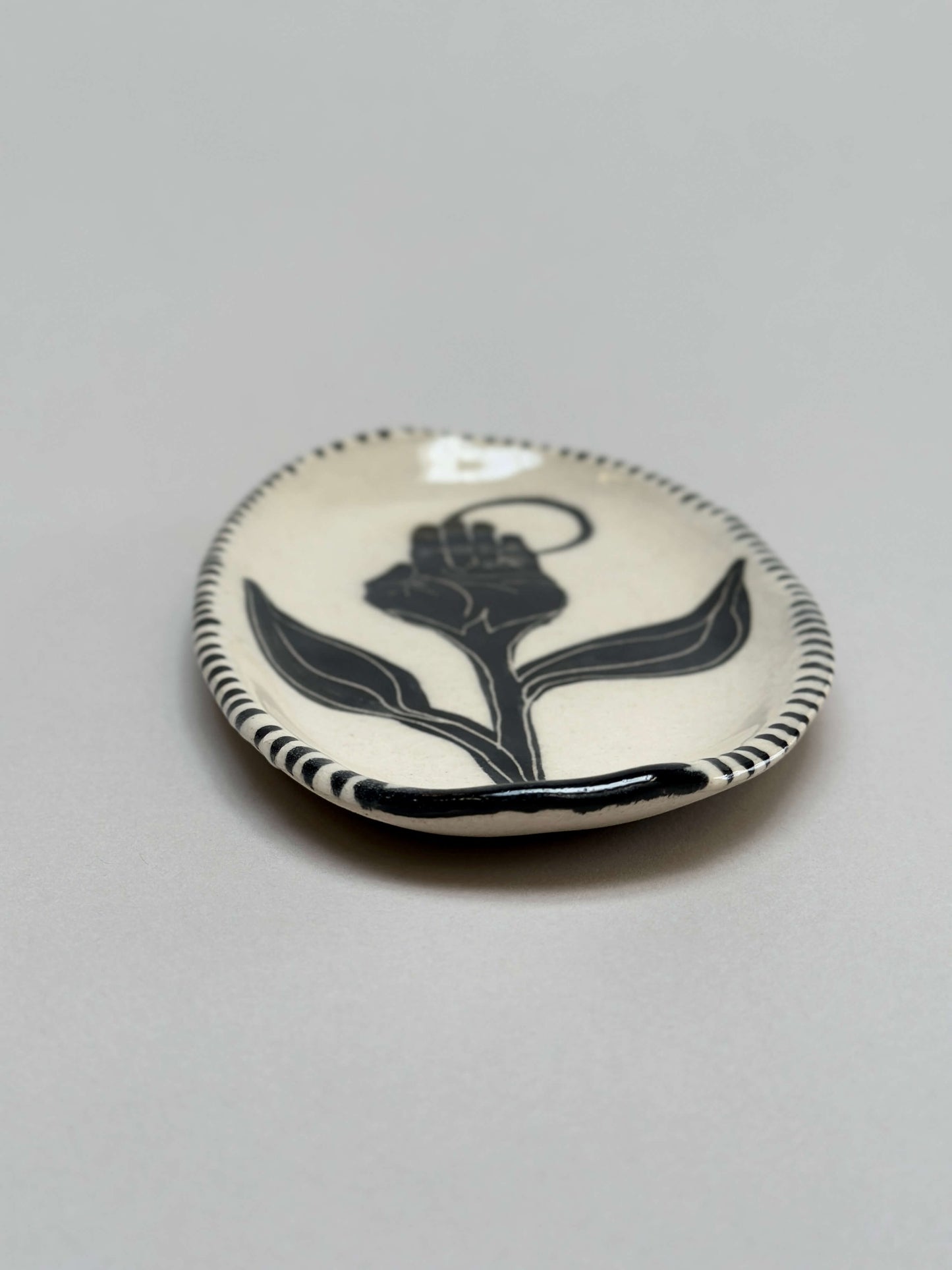 Hand-Flower Plate