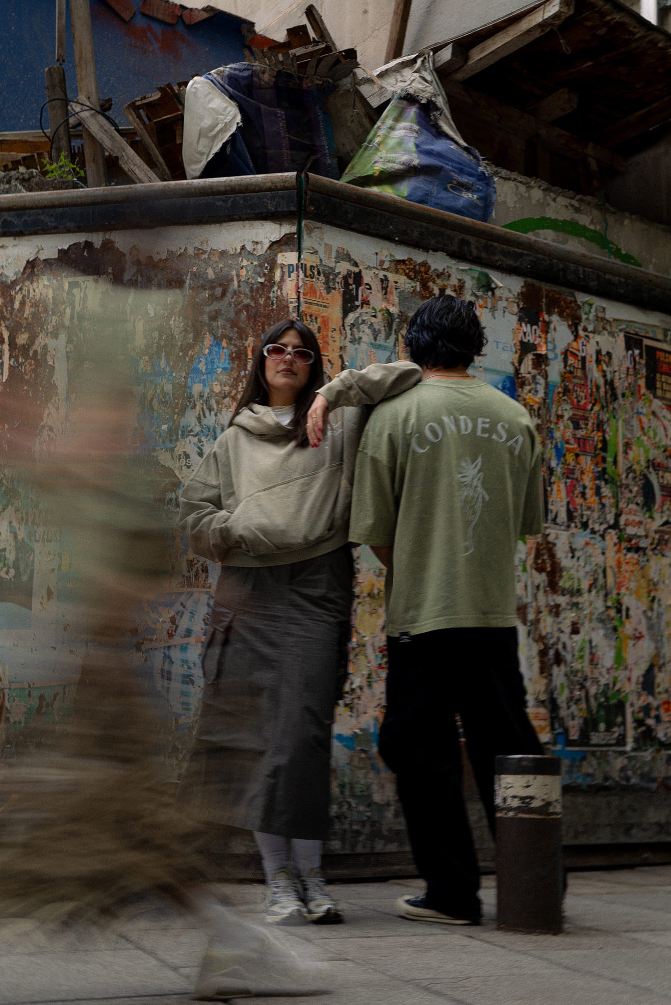 WASHED GREEN MANO TEE - CONDESA GIN x MIJANGOS x MACHINA