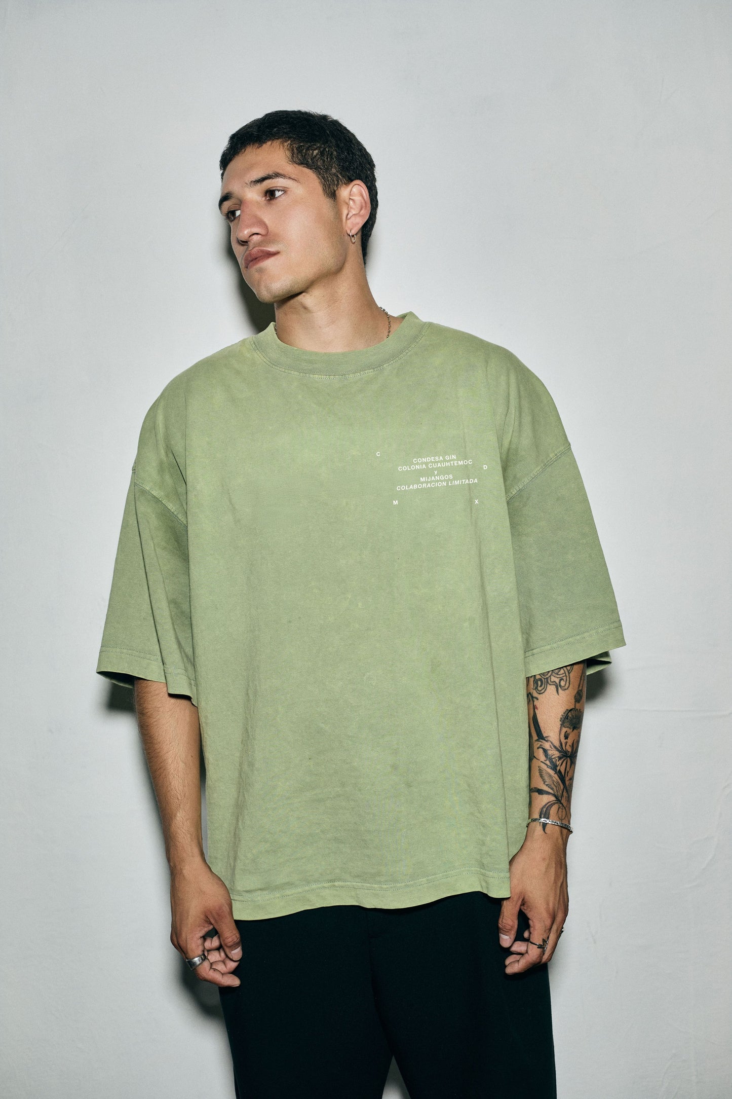 WASHED GREEN MANO TEE - CONDESA GIN x MIJANGOS x MACHINA